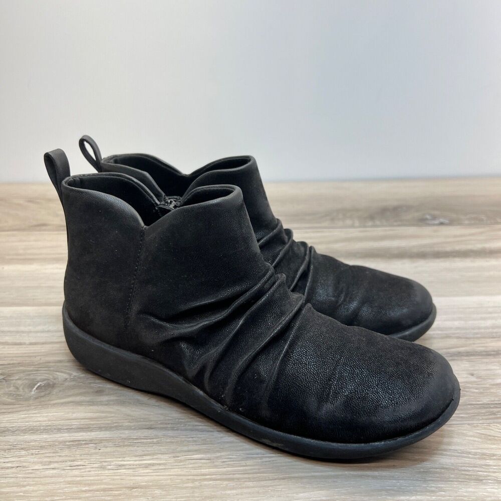 Clarks Cloudsteppers Sillian Gemma Womens Black Ankle Boots Booties Shoes sz 8M